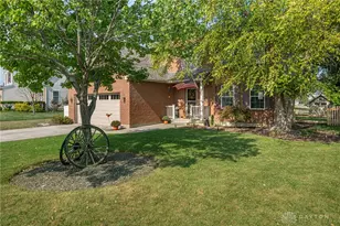 1946 Michelle Ln, Middletown, OH 45044 - Photo 2