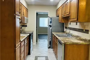 3912 Raymond Dr, Enon Vlg, OH 45323 - Photo 6