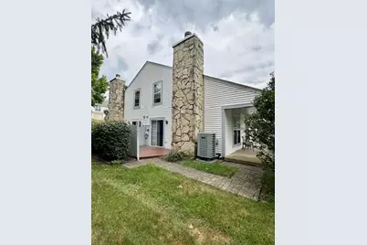 2665 Orchard Run Road, West Carrollton, OH 45449 - Photo 2