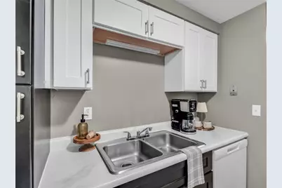 1792 Cherokee Drive #F, Dayton, OH 45449 - Photo 4
