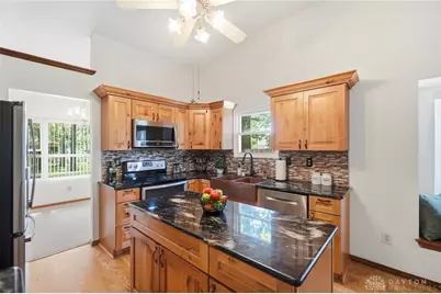 8764 Cheers Circle, Huber Heights, OH 45424 - Photo 16