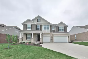 684 Newton Dr, Beavercreek, OH 45434 - Photo 1