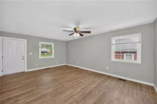 6240 Carmin Ave, Dayton, OH 45417 - Photo 12