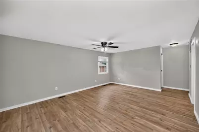 6240 Carmin Avenue, Dayton, OH 45417 - Photo 4