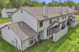 9765 Centerville Creek Ln, Washington Twp, OH 45458 - Photo 4