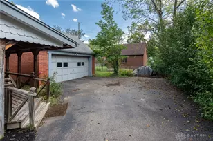 406 Spirea Dr, Oakwood, OH 45419 - Photo 20