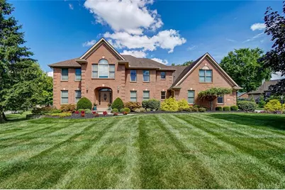 301 Yankee Trace Drive, Centerville, OH 45458 - Photo 2