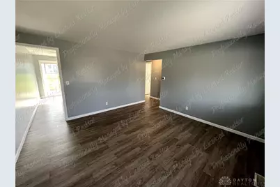 5440 Bellefontaine, Huber Heights, OH 45424 - Photo 2