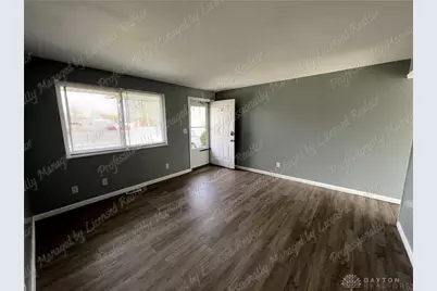 5440 Bellefontaine, Huber Heights, OH 45424 - Photo 4