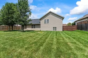 4660 Hialeah Park, Huber Heights, OH 45424 - Photo 4
