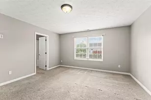 4660 Hialeah Park, Huber Heights, OH 45424 - Photo 14