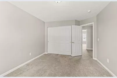 4660 Hialeah Park, Huber Heights, OH 45424 - Photo 16