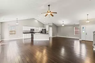 4660 Hialeah Park, Huber Heights, OH 45424 - Photo 8