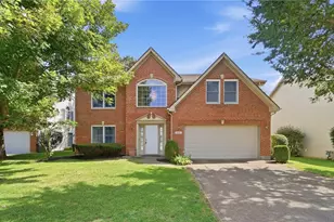 660 Golf View Ct, Vandalia, OH 45377 - Photo 1