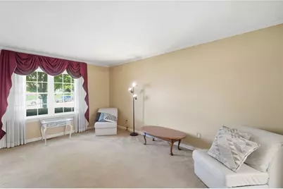 660 Golf View Court, Vandalia, OH 45377 - Photo 10