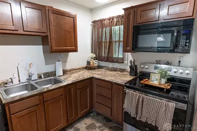 1028 Omard, Xenia, OH 45385 - Photo 6