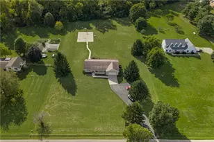 9845 Jamaica Rd, Miamisburg, OH 45342 - Photo 2