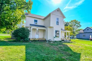 312 N Monroe St, Christiansburg, OH 45389 - Photo 10
