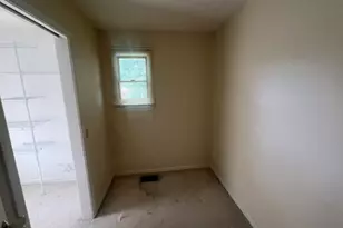 815 Kathryn Dr, Wilmington, OH 45177 - Photo 8