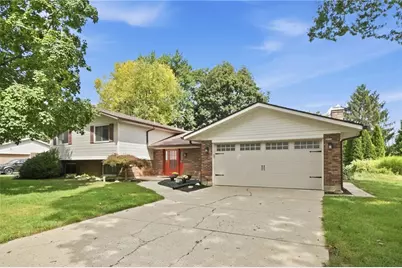 7611 Pelway Drive, Centerville, OH 45459 - Photo 6