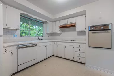 21 Lynn Rae Circle, Dayton, OH 45458 - Photo 8