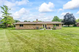 845 Burnside Dr, Tipp City, OH 45371 - Photo 46