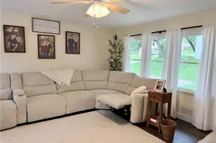 367 Bowman Dr, Fairborn, OH 45324 - Photo 4
