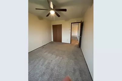 5622 Fisher Drive, Huber Heights, OH 45424 - Photo 8