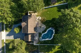 1097 Deerhaven Ct, Milford, OH 45150 - Photo 4