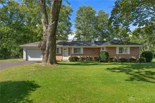1663 Curlett Dr, Beavercreek, OH 45432 - Photo 1
