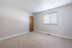 1663 Curlett Dr, Beavercreek, OH 45432 - Photo 14