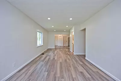 4473 Catalina Avenue, Dayton, OH 45416 - Photo 8