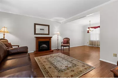 8807 Deer Valley Drive, Huber Heights, OH 45424 - Photo 6