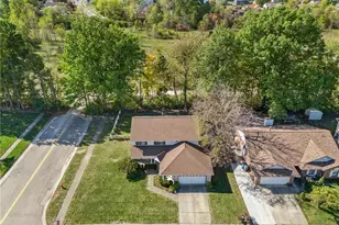 8807 Deer Valley Dr, Huber Heights, OH 45424 - Photo 2
