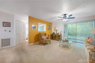 310 Carrington Pl, Loveland, OH 45140 - Photo 2