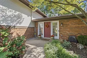 3888 Frostwood Dr, Beavercreek, OH 45430 - Photo 6