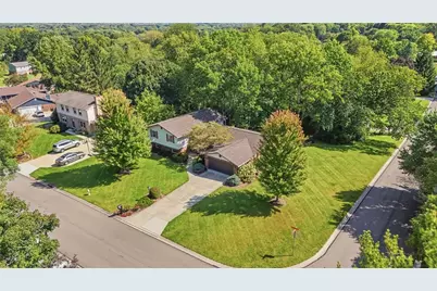 3888 Frostwood Drive, Beavercreek, OH 45430 - Photo 4