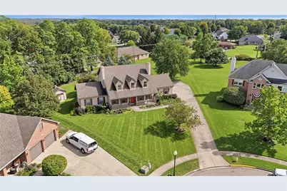 820 Juniper Court, Tipp City, OH 45371 - Photo 2