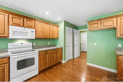 2530 Chamomile Court, Troy, OH 45373 - Photo 20