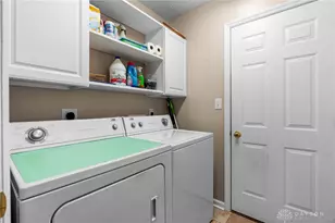 1086 Deercreek Dr, Beavercreek Twp, OH 45324 - Photo 20