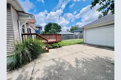62 E Dixon Avenue, Oakwood, OH 45419 - Photo 12