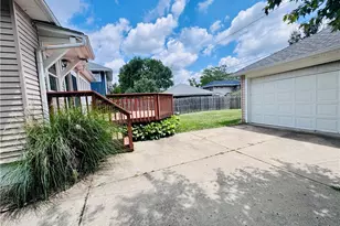 62 E Dixon Ave, Oakwood, OH 45419 - Photo 12