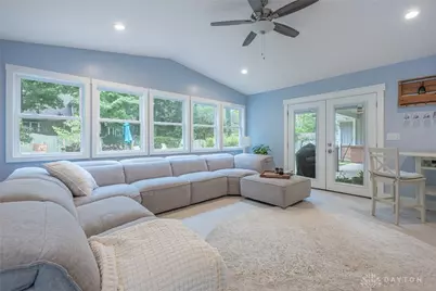 950 Pheasant Run Drive, Washington Twp, OH 45458 - Photo 16