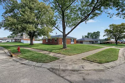 5575 Longford Road, Huber Heights, OH 45424 - Photo 2