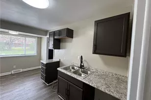 2612 Windlow Dr, Dayton, OH 45406 - Photo 4
