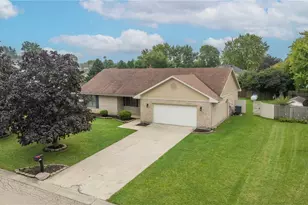 3334 Magnolia Dr, Troy, OH 45373 - Photo 4