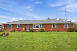 12442 Brookville Pyrmont Rd, Brookville, OH 45309 - Photo 2