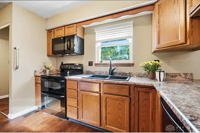 7702 Brams Hill Drive, Dayton, OH 45459 - Photo 20