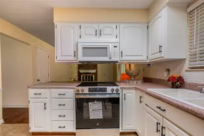 6109 Carnation Road, Dayton, OH 45449 - Photo 14