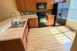4290 Straight Arrow Rd, Beavercreek, OH 45430 - Photo 12